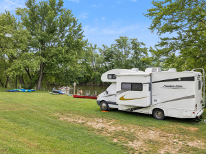 Swimming Pool, River Frontage, Fishing Dock, and Family Friendly