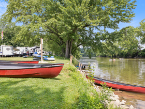 Swimming Pool, River Frontage, Fishing Dock, and Family Friendly