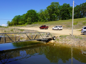 Lake Frontage & Slip Rentals!