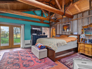 Vertical Horizons Treehouse Paradise